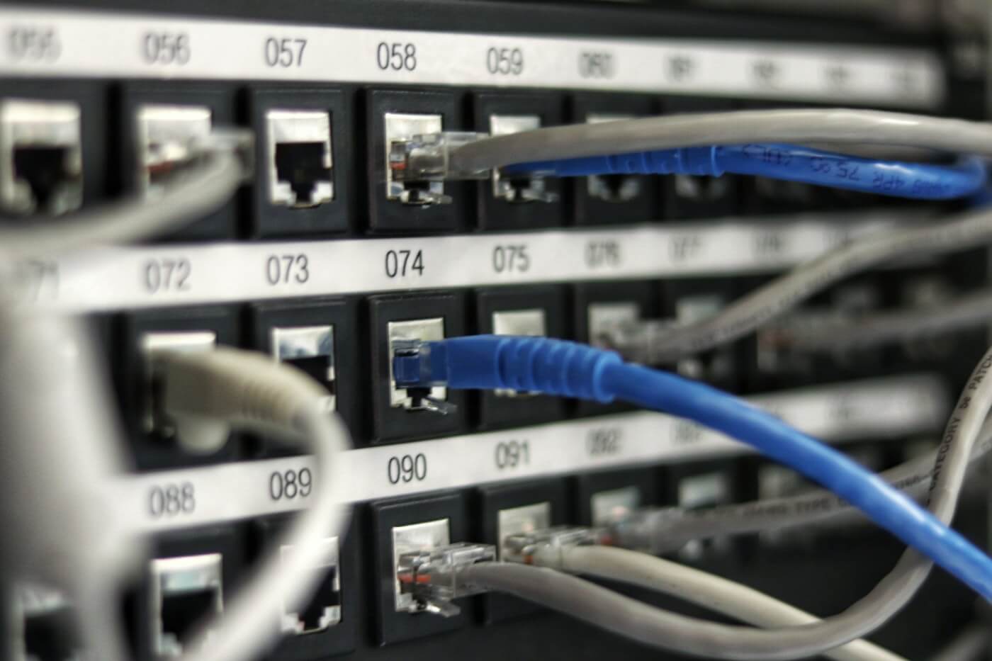 VersaDC Bursa veri merkezi network kablolama altyapısı